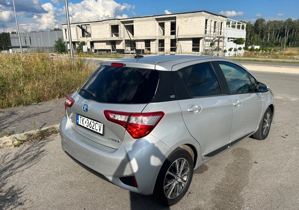 Toyota Yaris cena 59900 przebieg: 108500, rok produkcji 2020 z Kielce małe 781